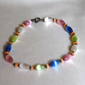 Lovely Vintage Pastel Cat's Eye Glass Beaded Silver Tone 7" Y2K Bracelet